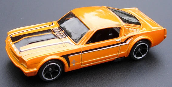 Hot Wheels '65 Mustang 2+2 Fastback Muscle Mania 2022